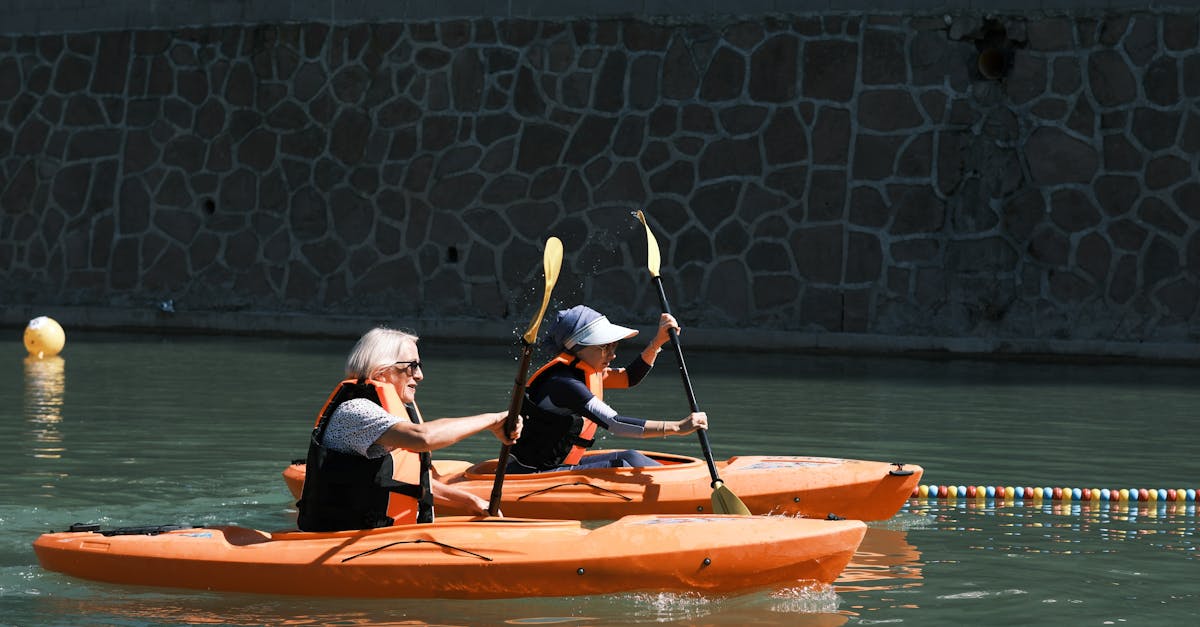 découvrez tout sur le paddle : conseils pour débutants, choix d'équipement, techniques de jeu et meilleurs spots pour pratiquer le paddle en toute sécurité, que ce soit en mer, lac ou rivière.